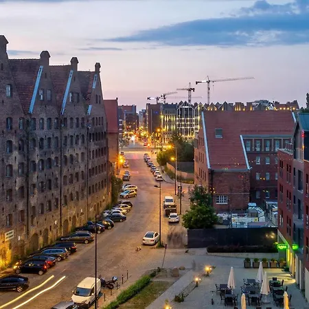 Blue Mandarin Island *