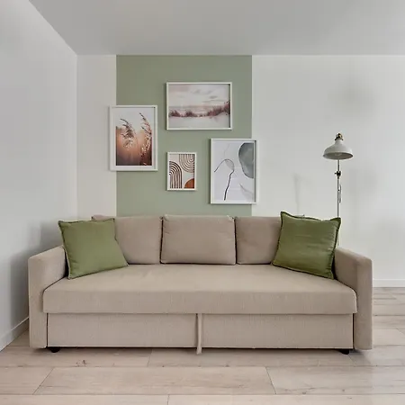 Blue Mandarin Island Apartment